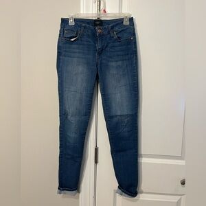 Stretchy skinny jeans